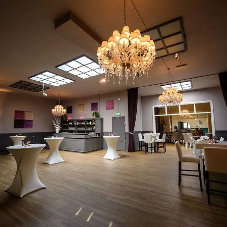 מלון Gasterij Posthuys לירדאם